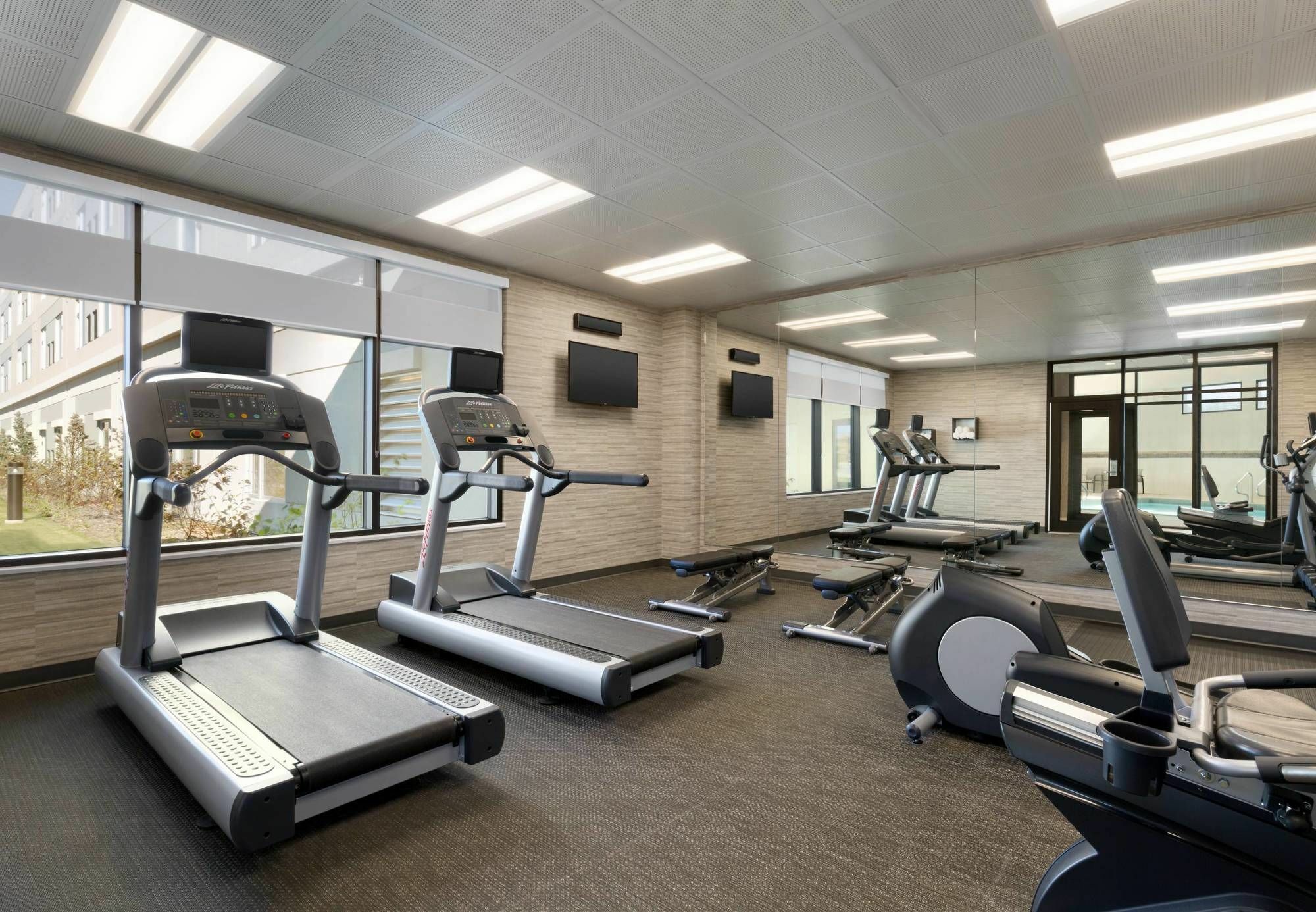Hotel Dene & Conference Centre 콜드레이크 외부 사진